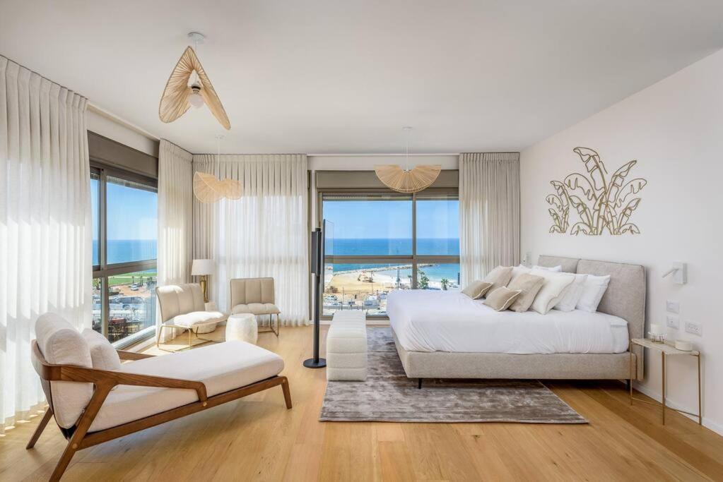 Apartment #breathtaking 4br/3ba Duplex Seafront